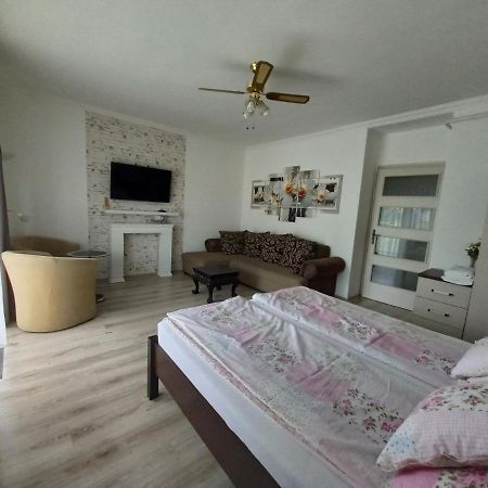 Kardos Apartman 德布勒森 外观 照片